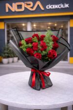 11'li Kırmızı Gül Buketi