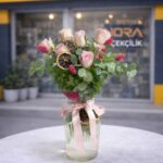 Cam Vazoda Pembe Güller